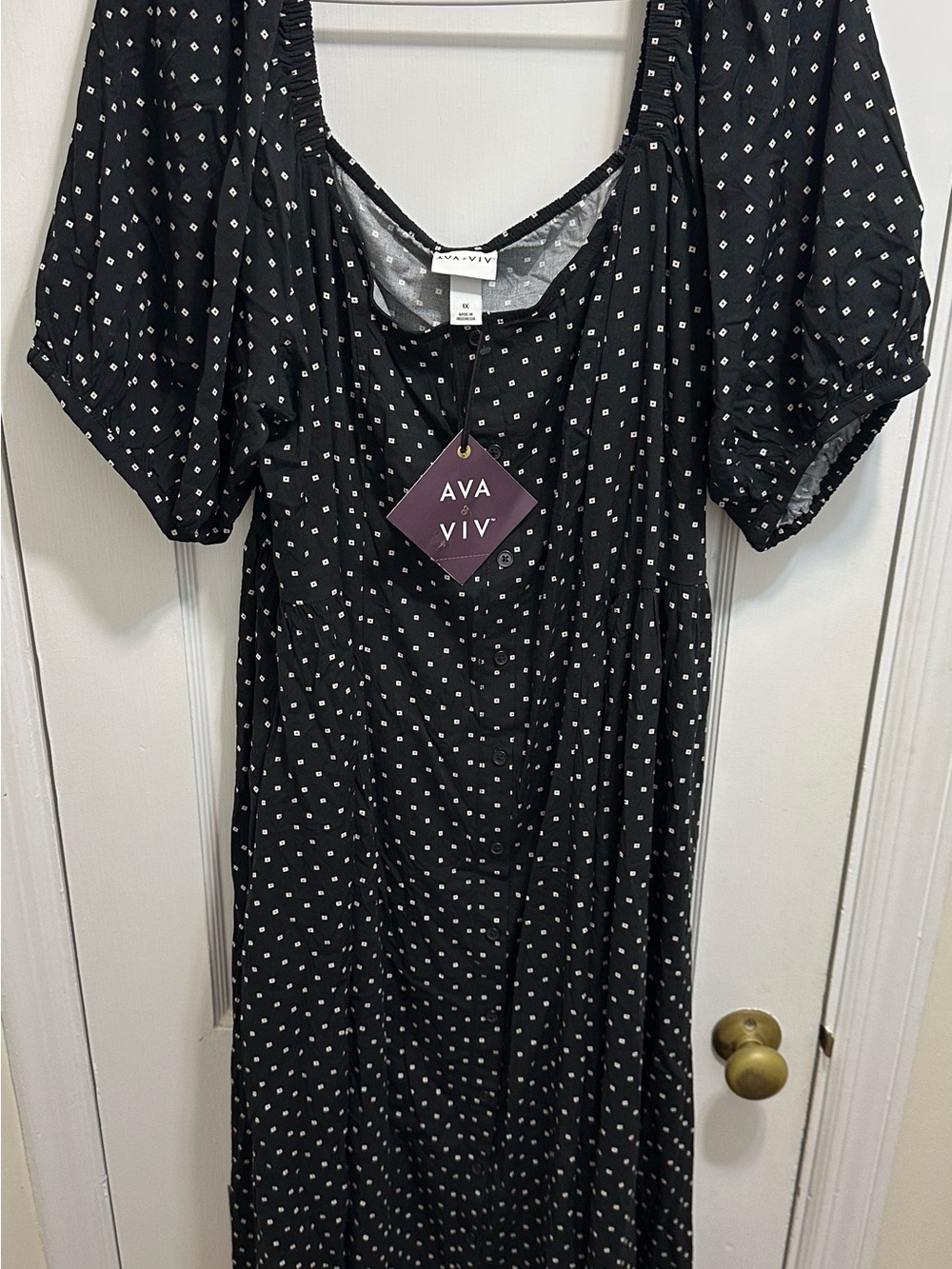 Ava & Viv: 1X Black Midi Dress with White Geo Diamond Print